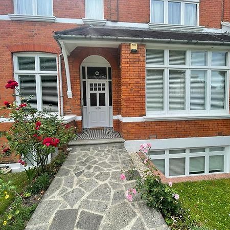 Cozy 3 Bedroom Holiday Home! Londyn Zewnętrze zdjęcie
