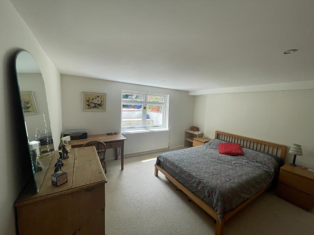 Cozy 3 Bedroom Holiday Home! Londyn Zewnętrze zdjęcie